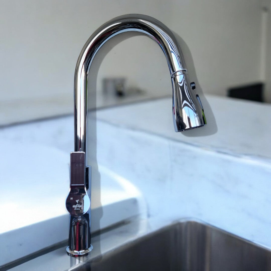Nysha Pull Out Kitchen Faucet, Model M7